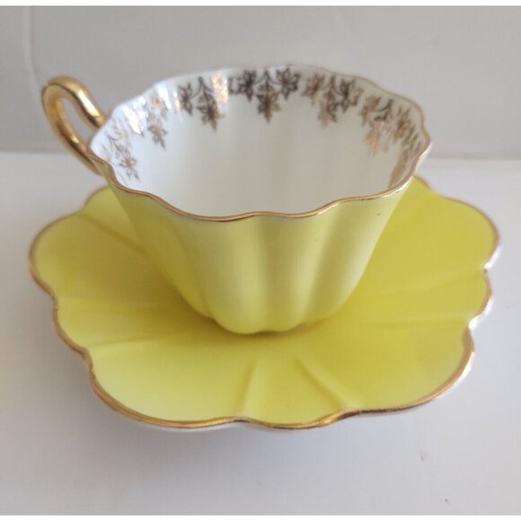 Royal Stuart Spencer Stevenson Cup & Saucer Harlequin Petal Shape Yellow / 1950s - Picture 1 of 11